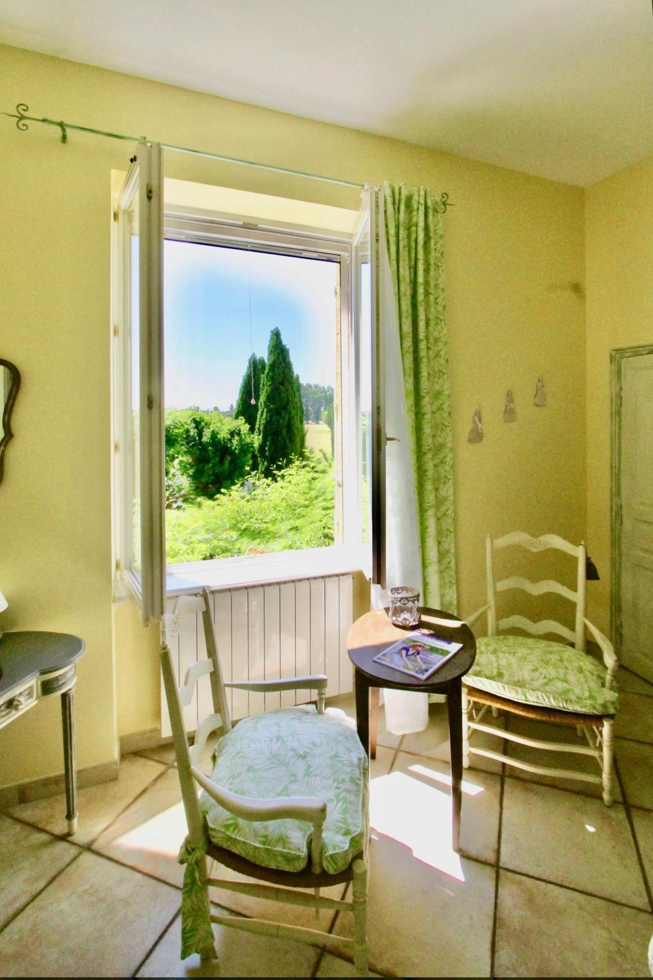 Guest house Fontaine Des Magnarelles Althen-des-Paluds